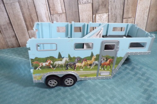 Breyer gooseneck horse - breyer,